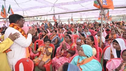 BJP suspended 18 rebel leaders for six years they had rebelled after not getting tickets in Kabirdham