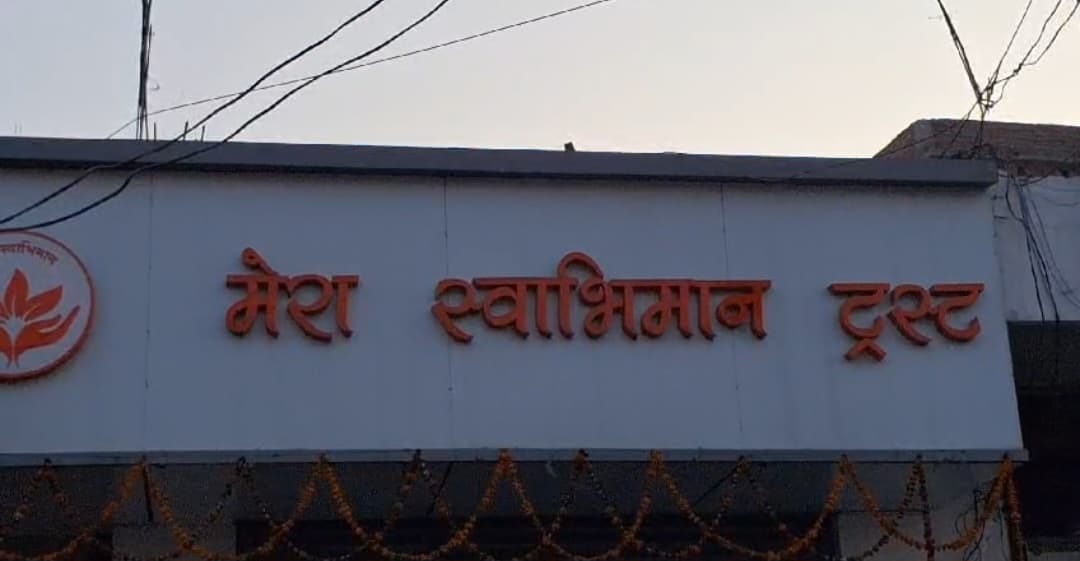 CBI raids the house and office of BJP leader Dinesh Agarwal