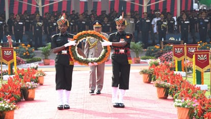 Indian Army Chief Operations Officer of Bhutan Royal Army reached Vijay Durg paid tribute to the martyrs