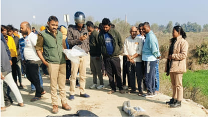 Police are investigating missing girls in Gorakhpur Gagaha murder, dead body was found with its head cut off.
