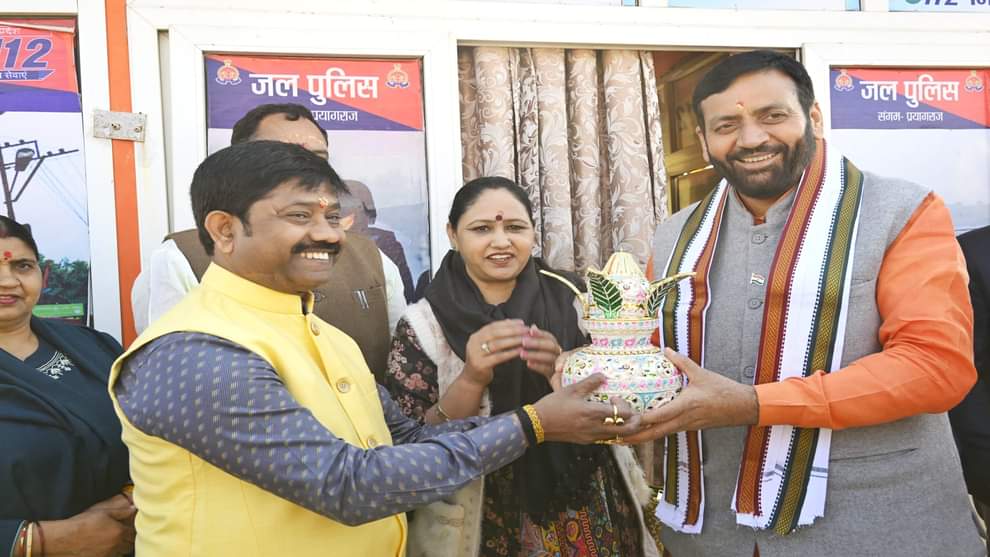 Mahakumbh: Haryana Chief Minister Nayab Singh Saini reached Prayagraj, took a dip in Sangam