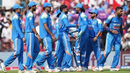 IND vs ENG: Varun, Axar and Sundar reached Puri's Jagannath temple before the second ODI, see photo
