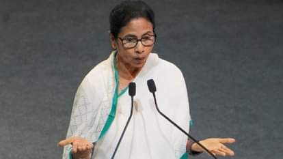 Mamata congratulates students who cleared Bengal JEE for nursing, paramedical courses