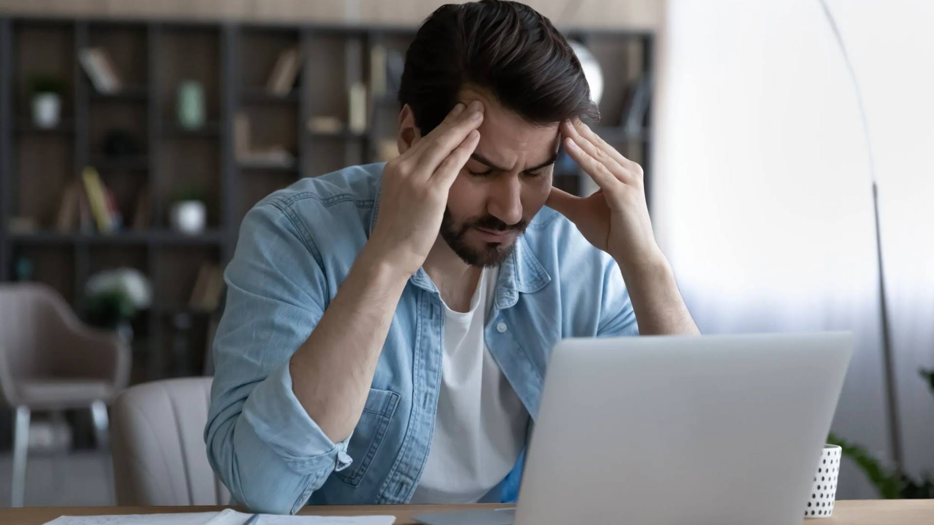Feeling Lazy at Office Do you feel sleepy while working in the office Follow these tips to improve it