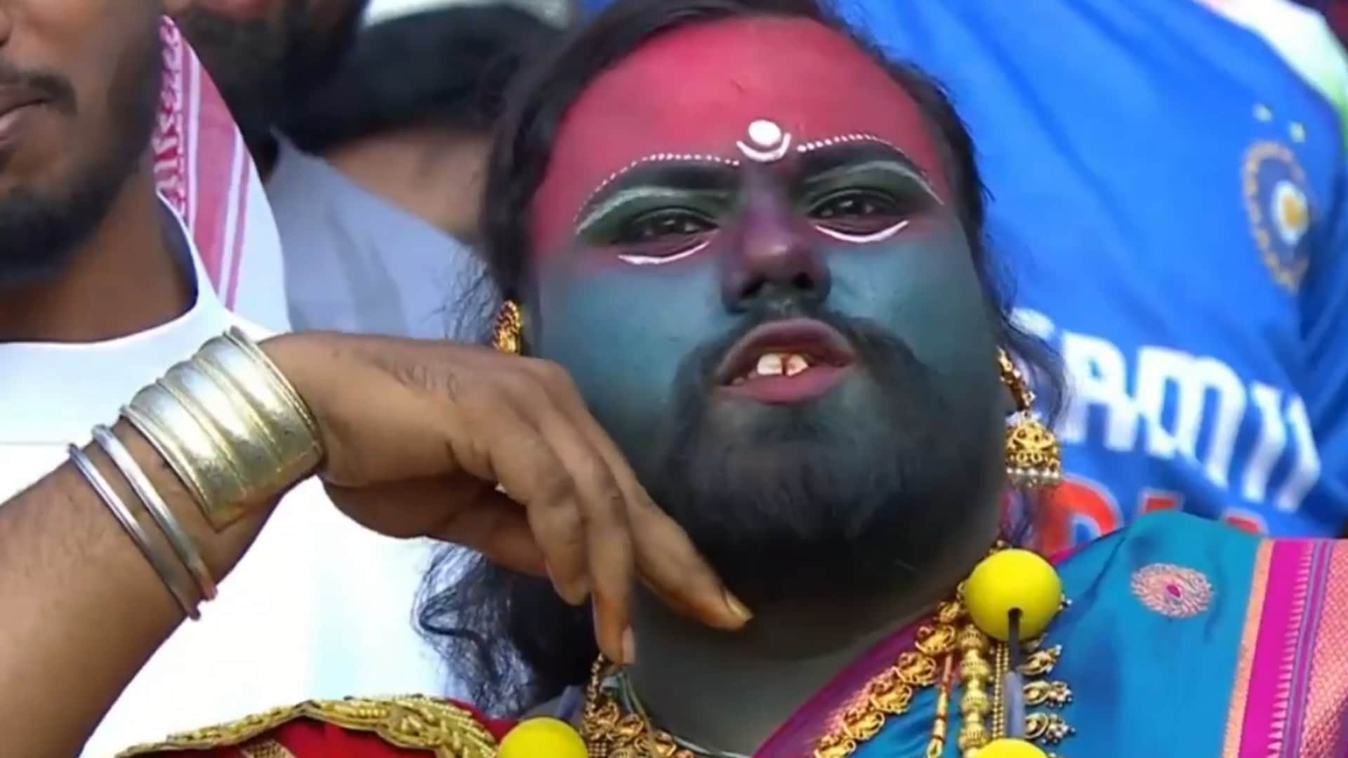 Pushpa fan spotted in India Vs England cricket match at Nagpur Stadium