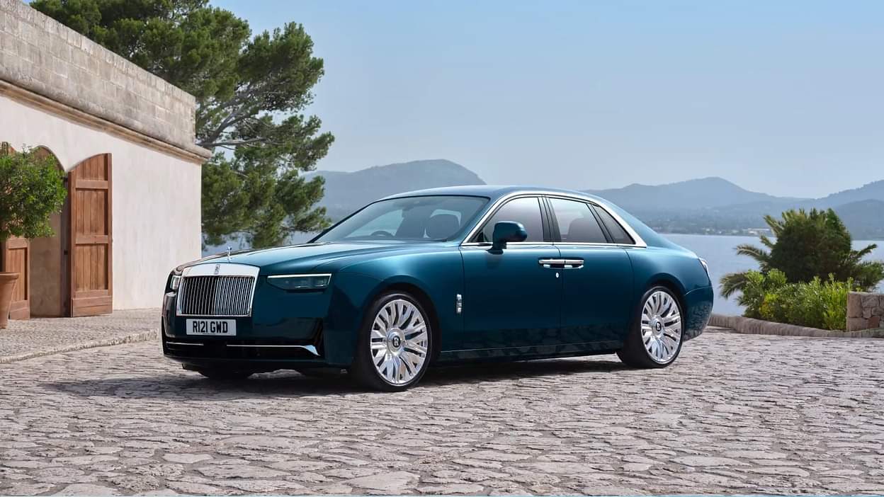 Rolls Royce Ghost Series Ii Luxury Sedan Launched In India Know Price Specifications Features Details - Amar Ujala Hindi News Live - Rolls Royce Ghost Series Ii:रोल्स रॉयस घोस्ट सीरीज Ii भारत