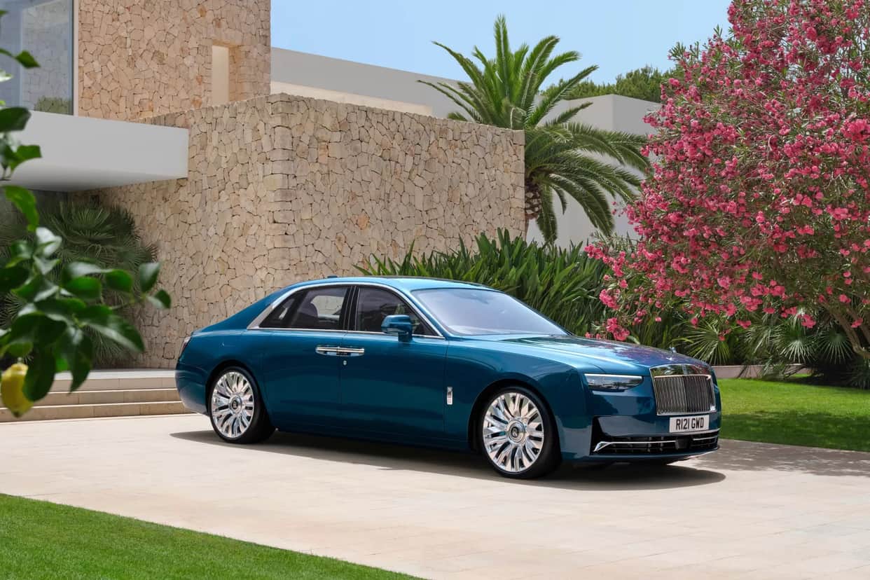 Rolls Royce Ghost Series II luxury sedan launched in India Know Price Specifications Features Details