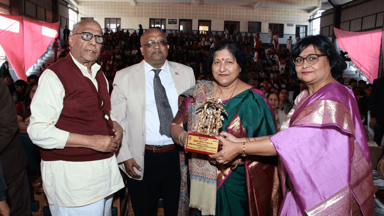 Annual function and prize distribution ceremony celebrated at Vidyavati Mukand Lal Girls College