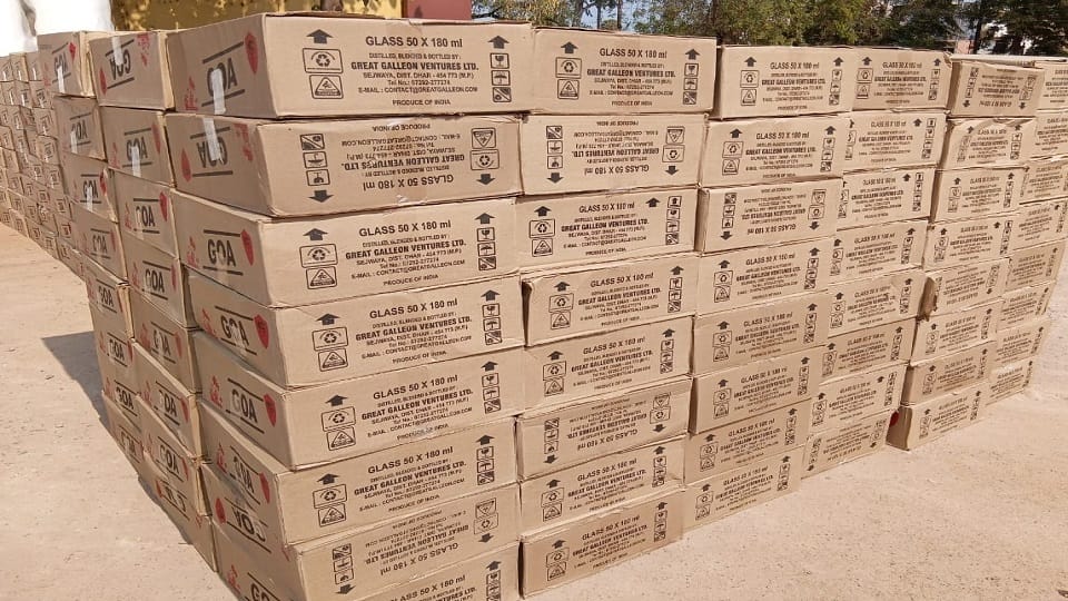 750 boxes of liquor worth Rs 45.50 lakh seized action by Excise Department in Bemetara
