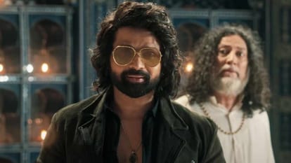 Badass Ravi Kumar Review in Hindi by Pankaj Shukla Himesh Reshammiya Kirti Kulhari Sunny Leone Sanjay Mishra