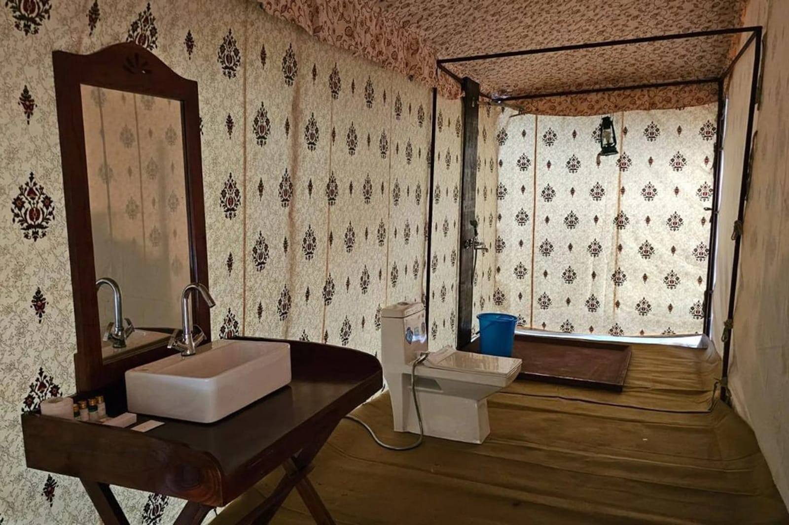 MP GIS 2025: On the lines of Kumbh, a tent city with 100 tents will be built in Bhopal GIS