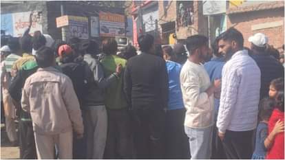 three people died due to explosion in house while making manjha in Bakarganj Bareilly