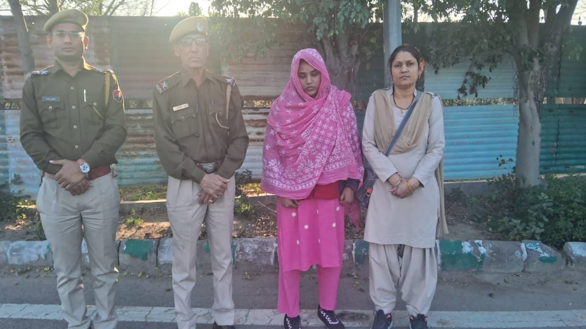 आरोपी महिला गिरफ्तार