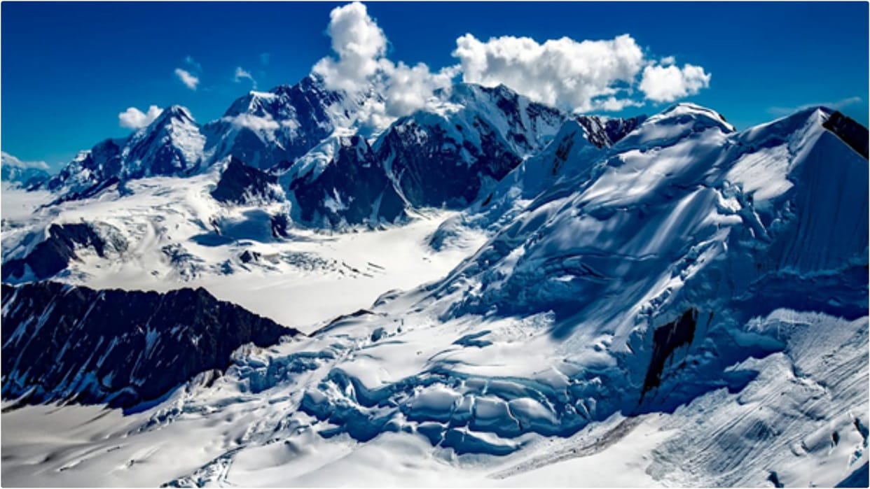 US: Search underway in western Alaska for plane carrying 10 people, News in hindi