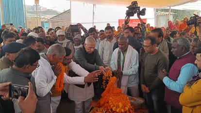 Bihar News: Bihar government ministers paid tribute to Kameshwar Chaupal, Supaul, BJP, JDU,