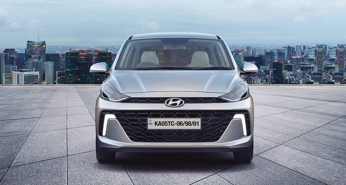 Hyundai Motor India updates Aura SX Variant with New Features Know Price Specifications Details