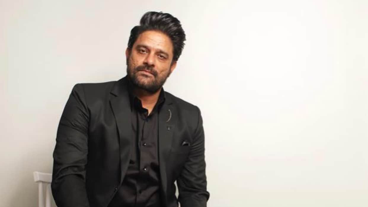 Jaideep Ahlawat wants to do romantic and comedy films share working experience with saif ali khan in IIFA 2025