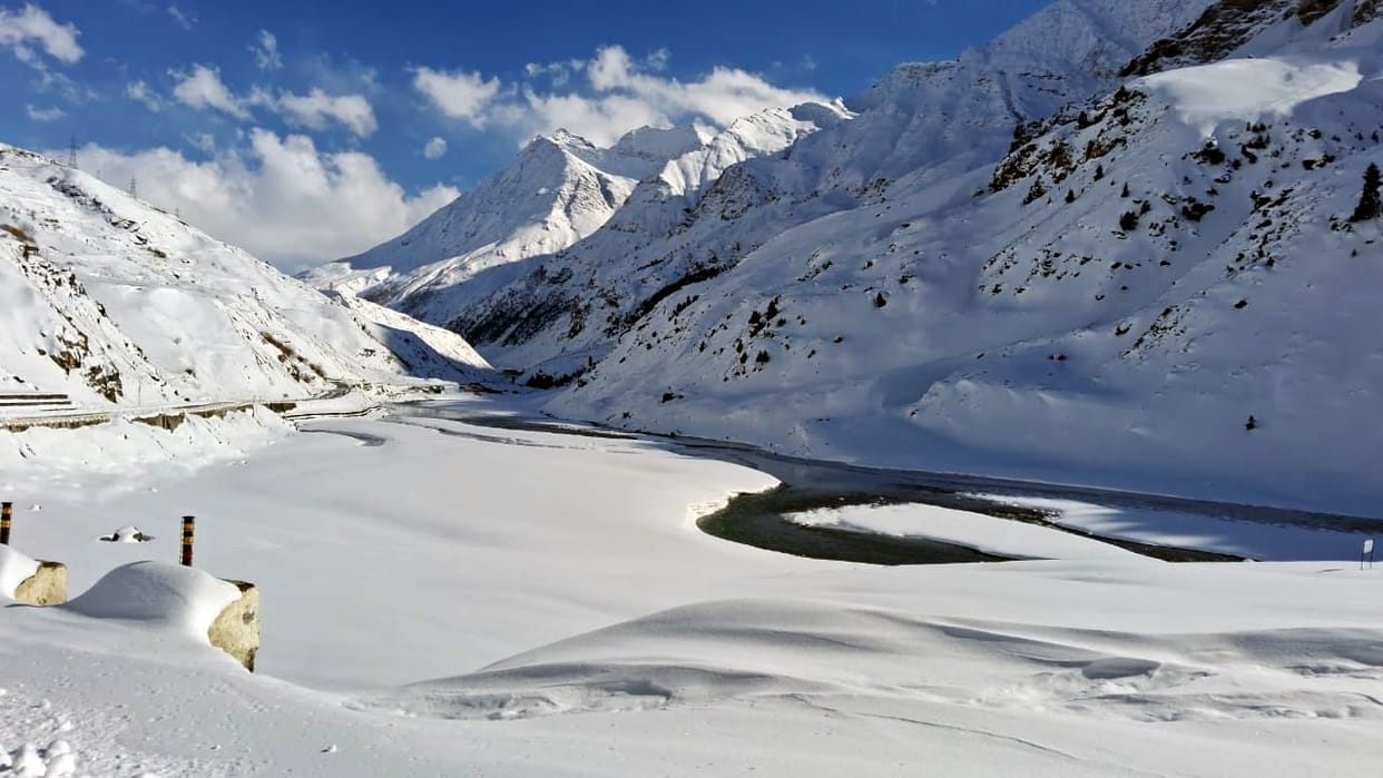 Himachal Ka Mausam Cold wave in the morning and evening rain snowfall weather update