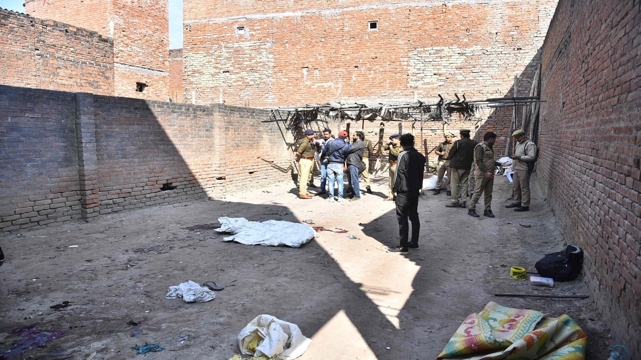 Bareilly Blast News Up Chemical Explosion Factory Owner Among 2 Dead News in Hindi