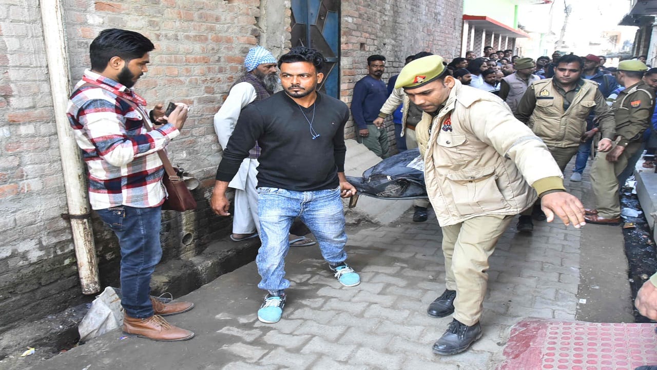 Bareilly Blast News Up Chemical Explosion Pieces of plastic found in Faizan stomach Sartaj body torn to pieces