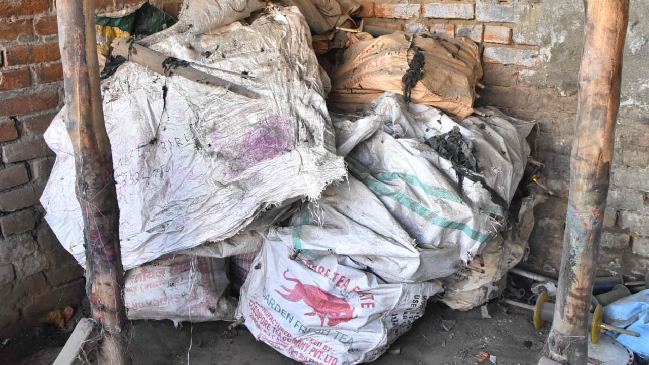Bareilly Blast News Up Chemical Explosion Factory Owner Among 2 Dead News in Hindi