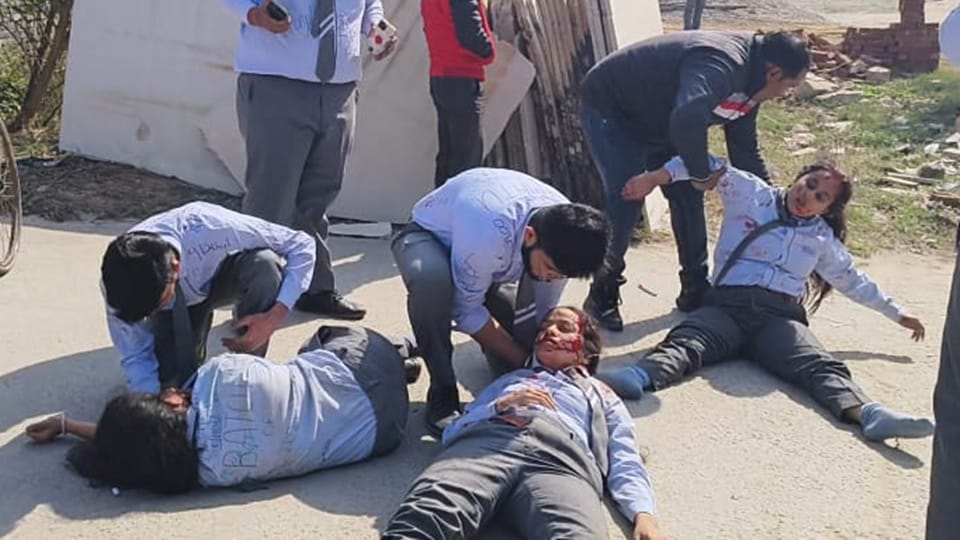 Up News Car Hits Girl Students Shocking Video Shows Girls Falling After Collision