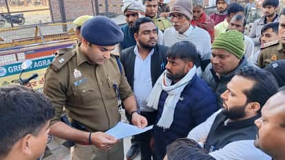 Businessman dies in police custody: No action taken for 20 hours policemen kept moving his son