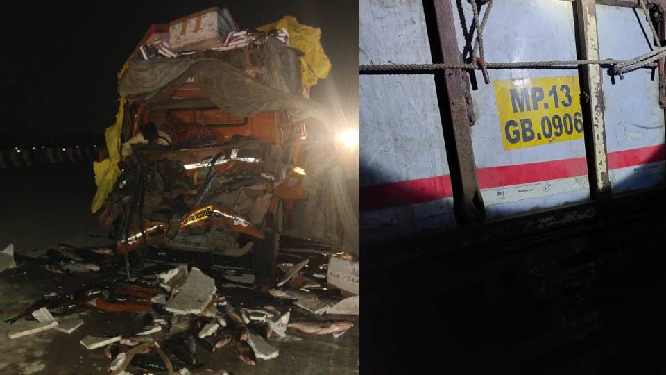 accident on Purvanchal Expressway in Sultanpur high speed DCM collided with container three people died