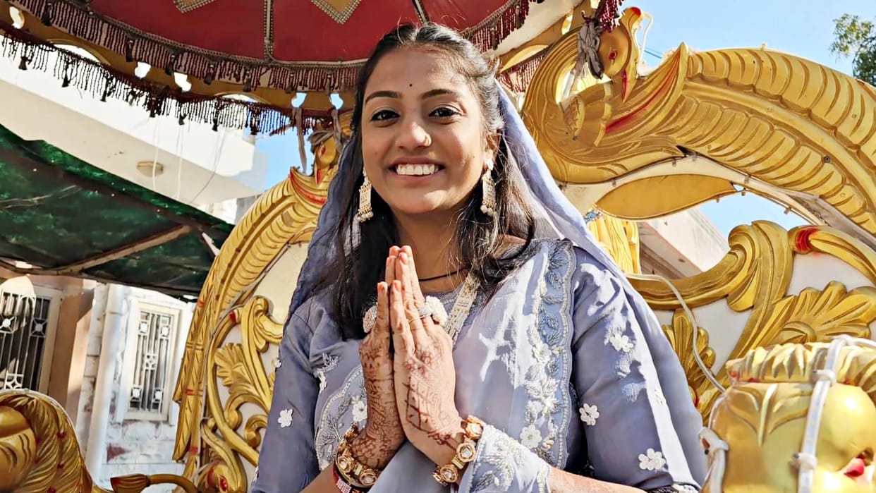 From banking to renunciation Who is Nisha Bothra Corona period changed her thinking she become Sadhvi