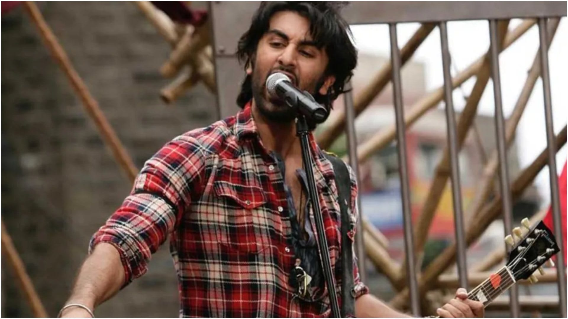 Bollywood Movies Famous for Songs Dil Se Aashiqui Rockstar Rehna Hai Tere Dil Mein