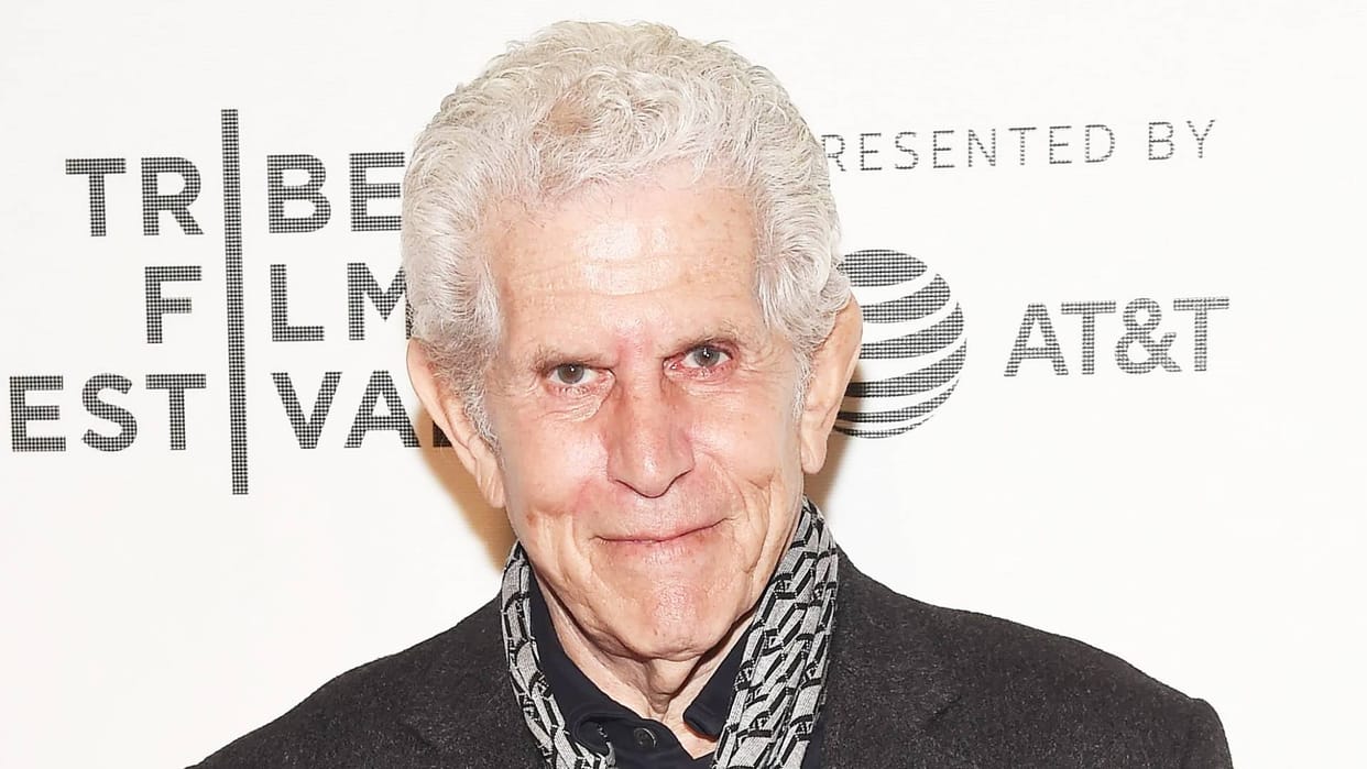 Tony Roberts passed away at age of 85 Stage and film actor often starred in Woody Allen movies