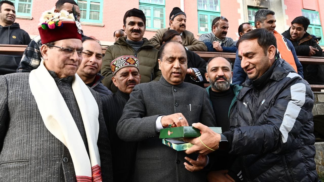 Jairam Thakur said country only trusts Modi guarantee the disaster in Delhi is over