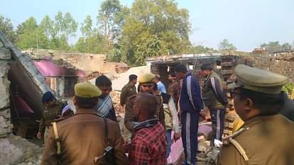 gas cylinder exploded and house was completely destroyed In Balrampur Nine members injured in accident