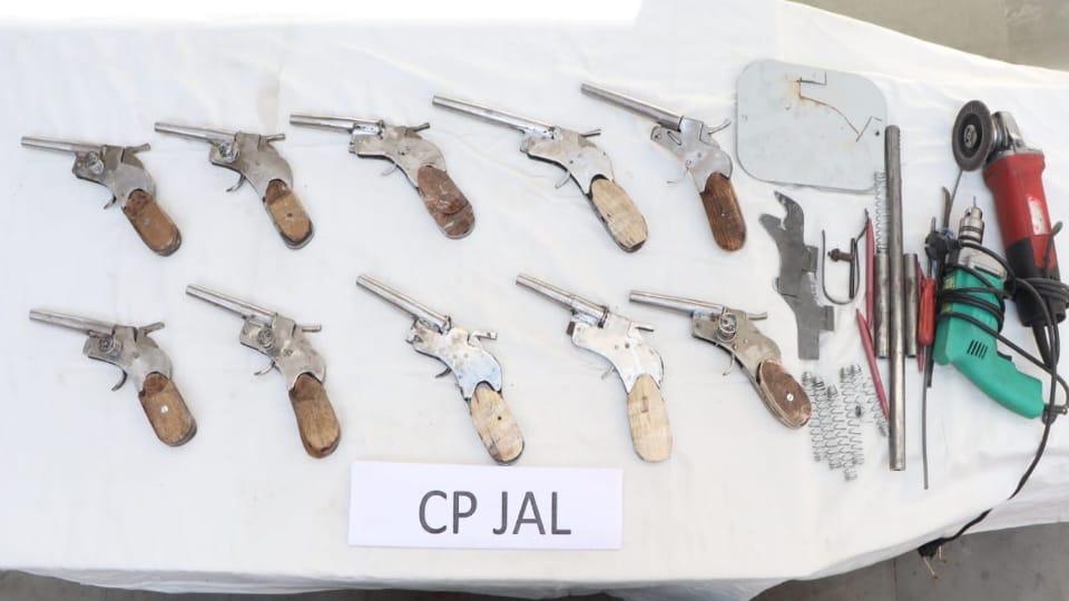 Minors arrested with 10 country made pistols factory making illegal weapons in Jalandhar