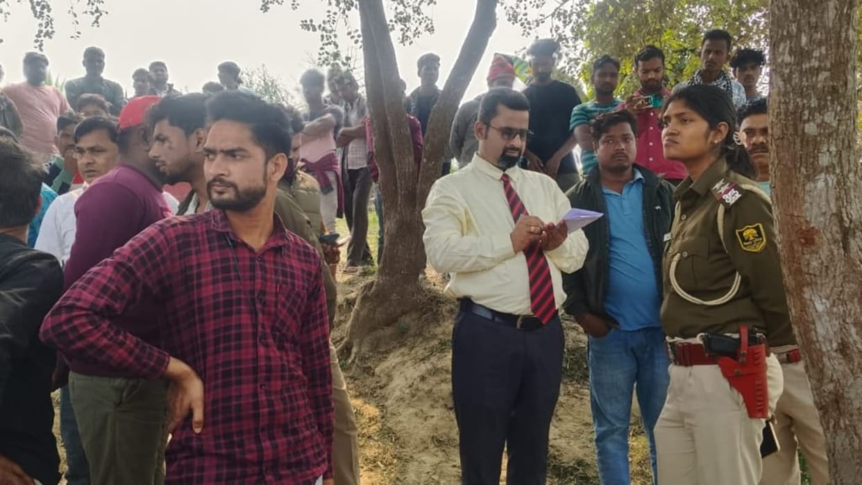 Suicide Case : A girl dead body found Suicide Case love affair purnea bihar police