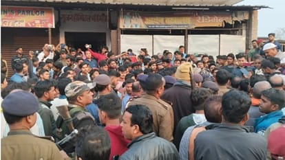 Bihar News : Child crushed to death by bihar police Inspector's car Accident News gopalganj bihar