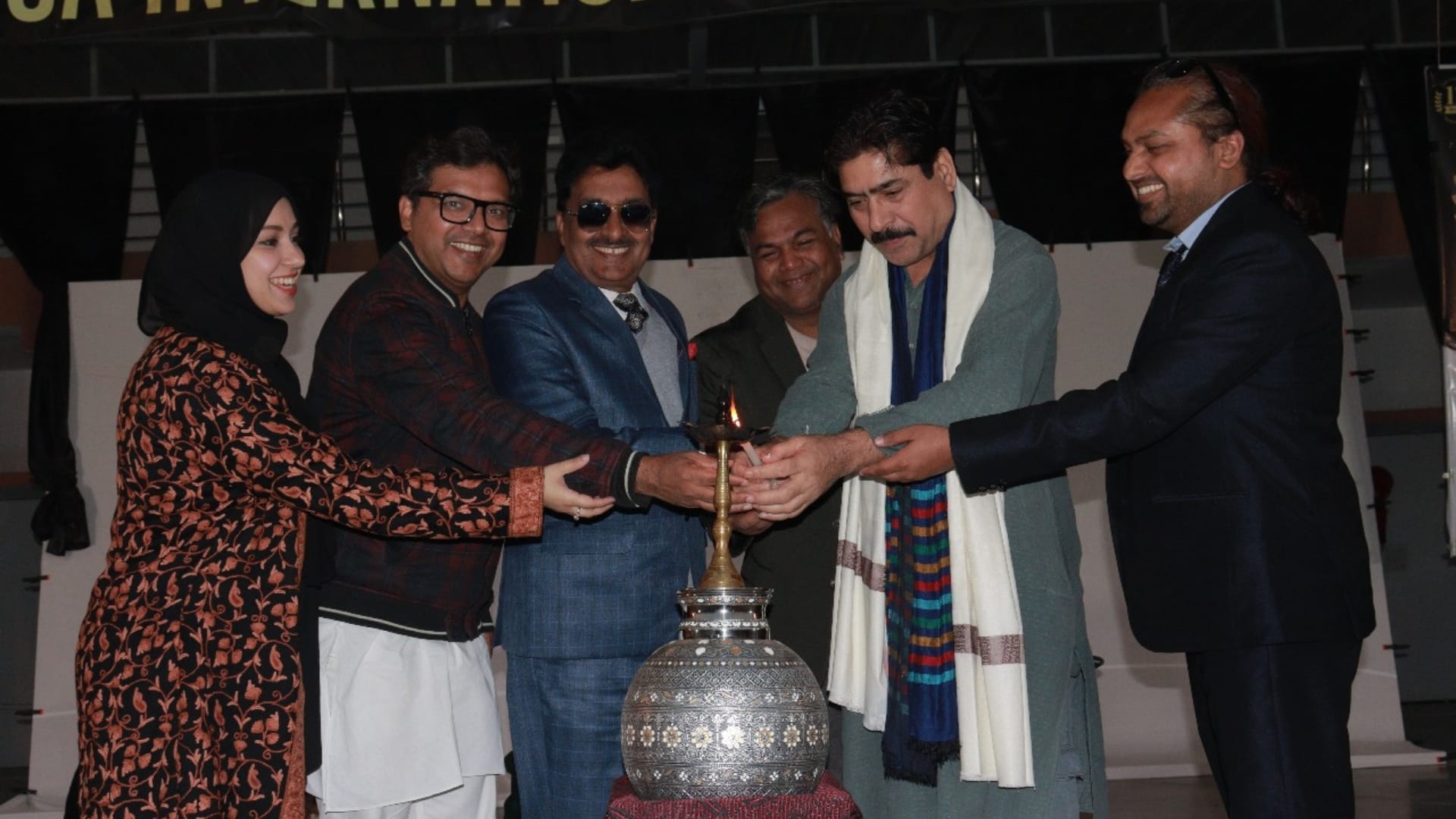 Bihar News : Grand finale 12th Darbhanga International Film Festival,Dada Lakhmi film by actor Yashpal Sharma.