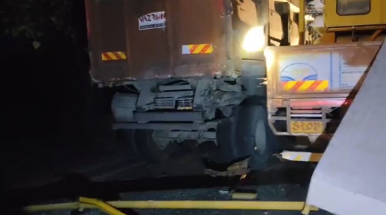 DCM loaded with CNG cylinders collided with a dumper accident occurred while overtaking traffic stopped