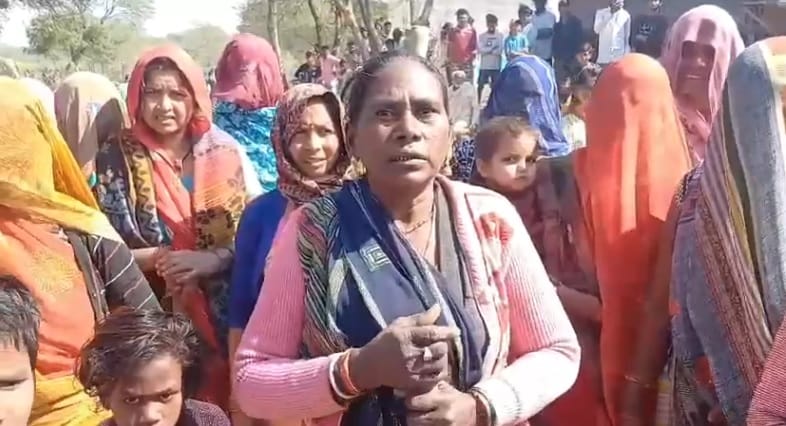 Women got angry after the death of the youth vandalized the liquor shop said deaths have happened earlier also