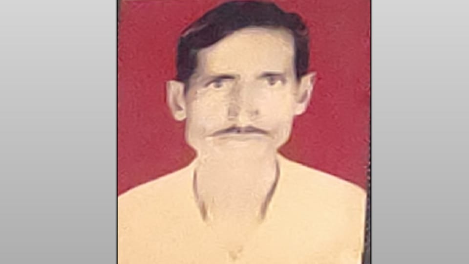 UP: In Baghpat, when cattle destroyed the crop, a farmer committed suicide by hanging himself...