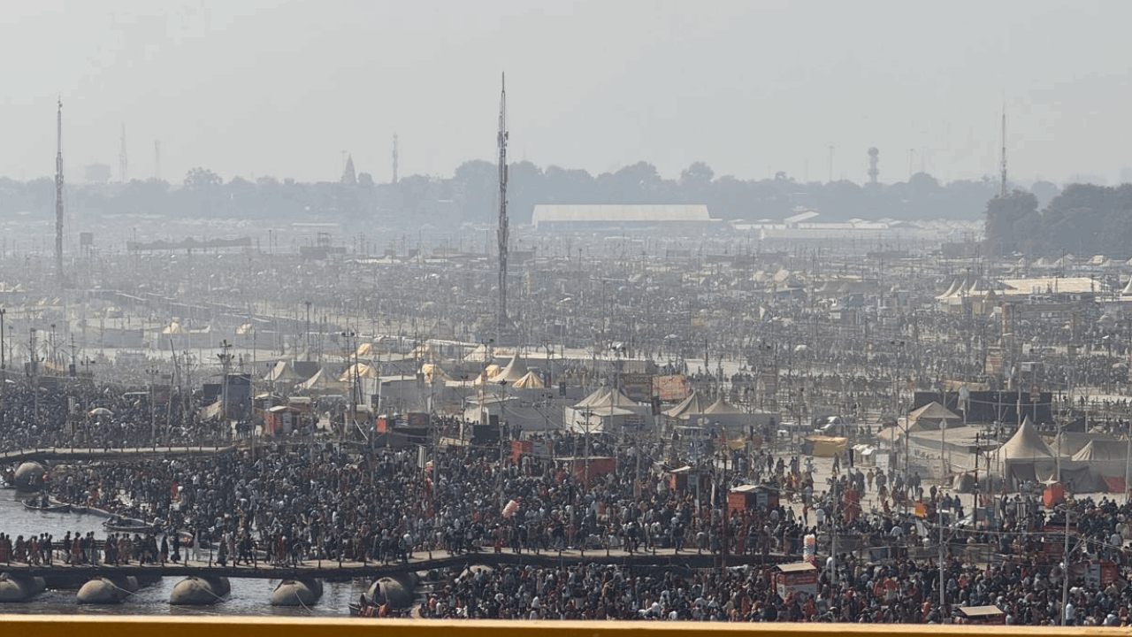 Mahakumbh 2025 jam from Jhunsi to Alopi Bagh in Prayagraj