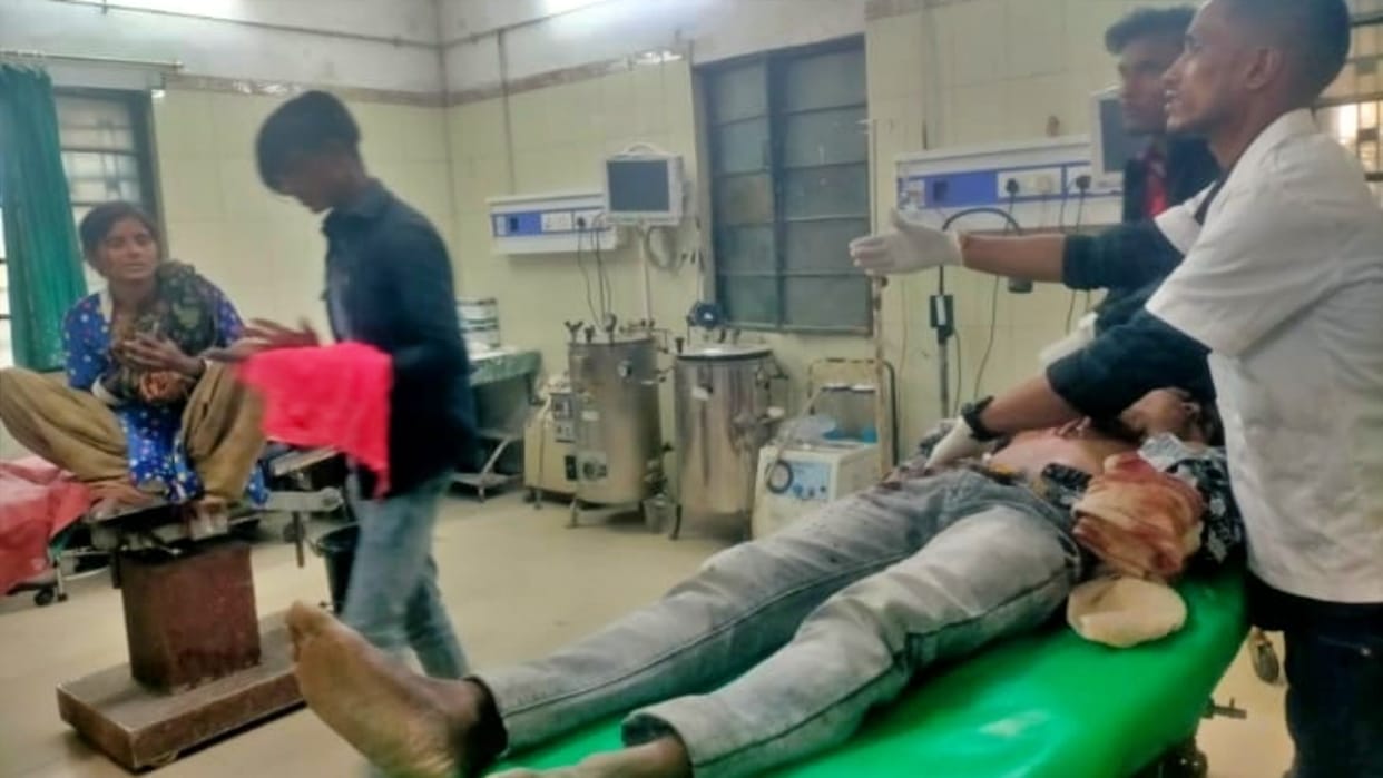 Samastipur Crime: Four members of same family injured in a stabbing incident, one in critical condition