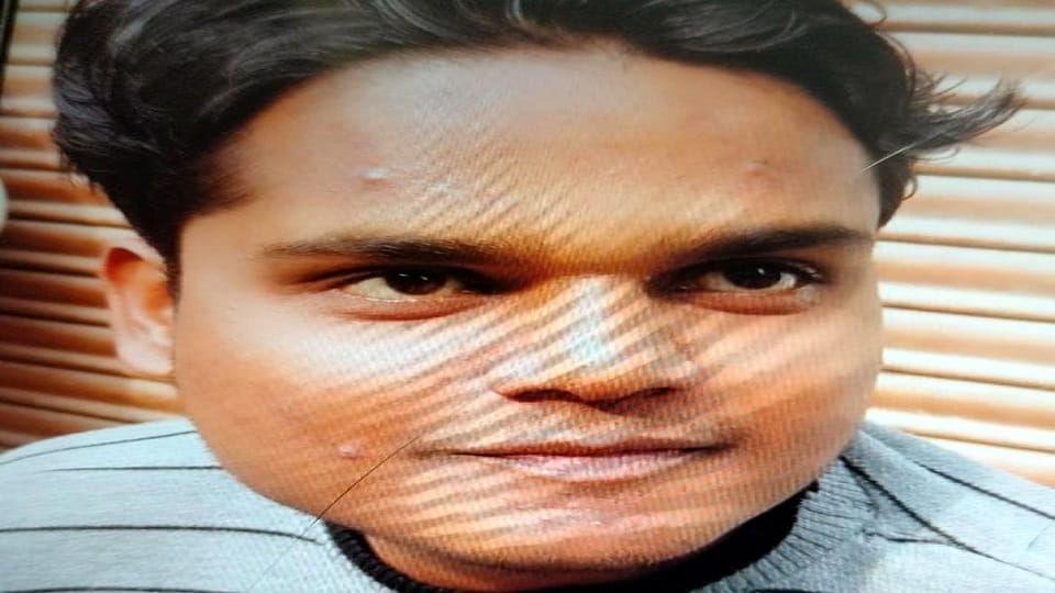 Lost his house and shop due to interest still Saraf could not repay loan committed suicide