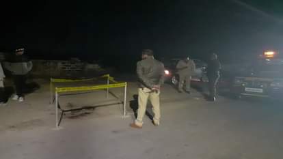 Baghpat: In road rage, mother in car shot in face and daughter's hand... Husband kept shouting for help