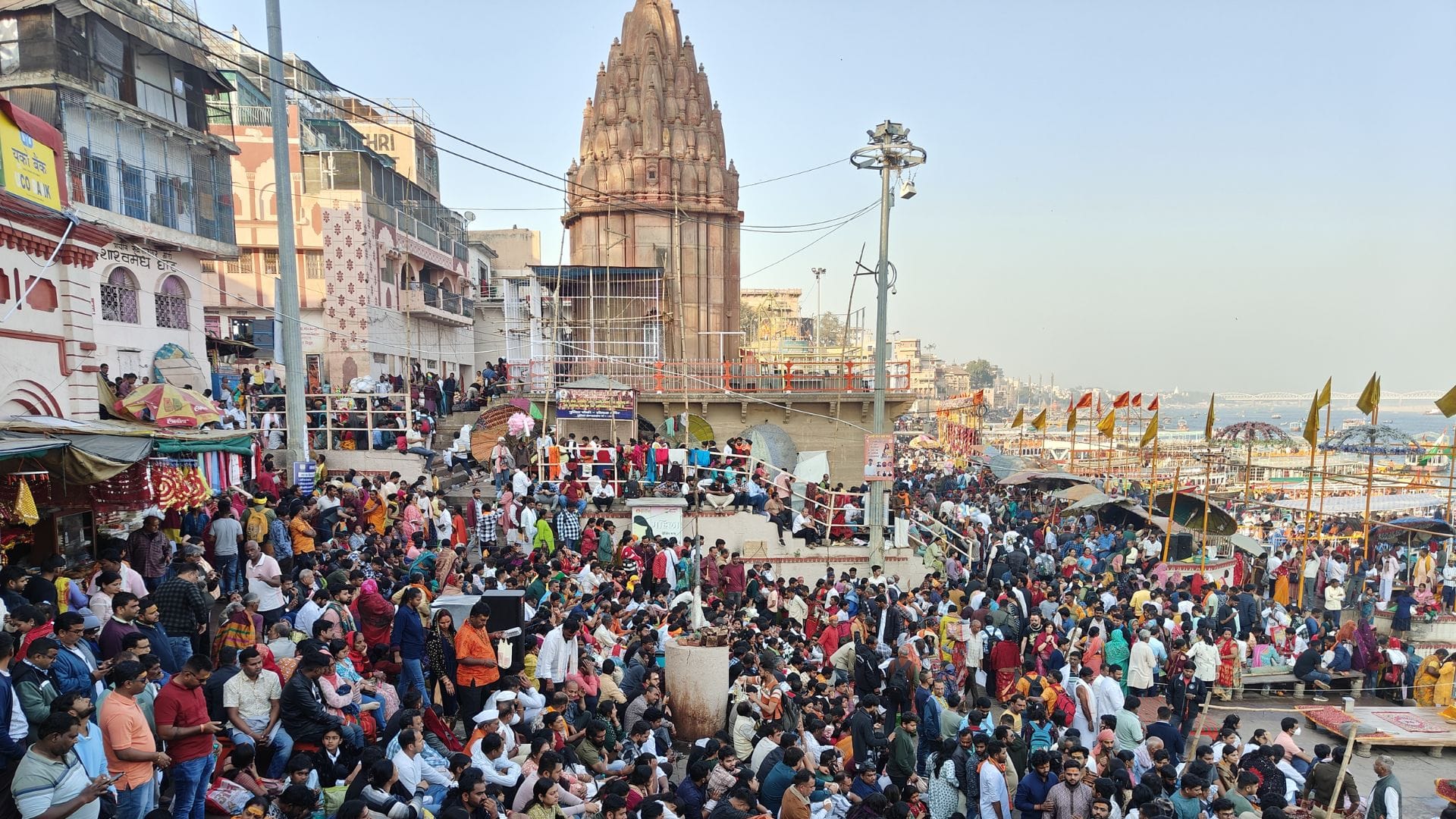Mahakumbh reverse impact traffic jam on highways and Varanasi roads and Ghazipur Varanasi border sealed