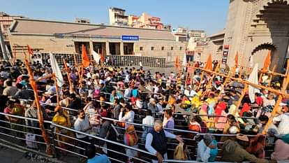 Kashi Vishwanath Mandir 5.25 lakh devotees visited and crowd of ganga aarti