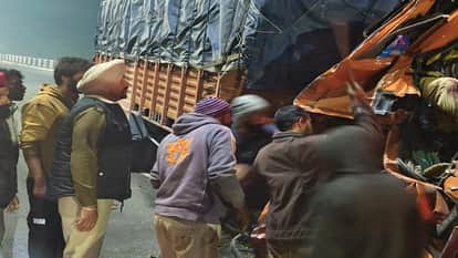 Two trucks collided on the National Highway in Khanna one driver died