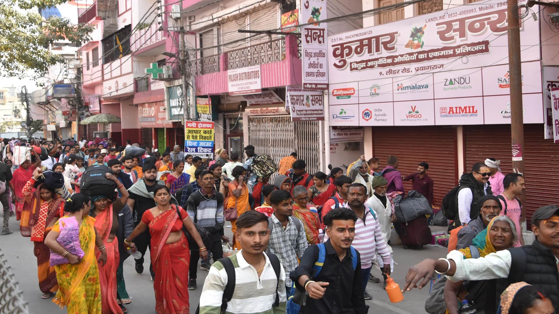 Mahakumbh Traffic Jam Impacted Warehouse Shortage of Milk and Food Crisis