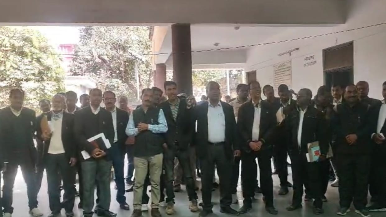 Advocates protest Advocates raised slogans accusing the Tehsildar