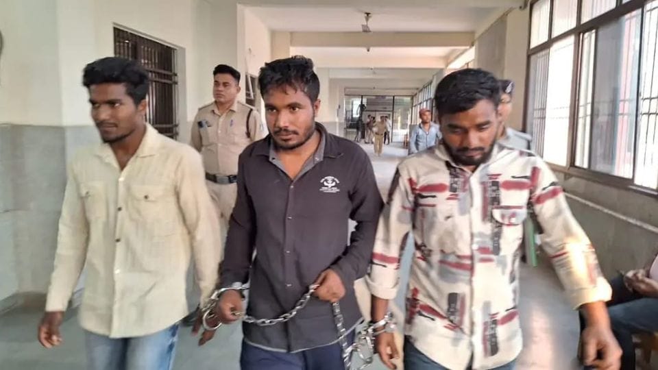 Three Bangladeshi citizens arrested from Mumbai airport